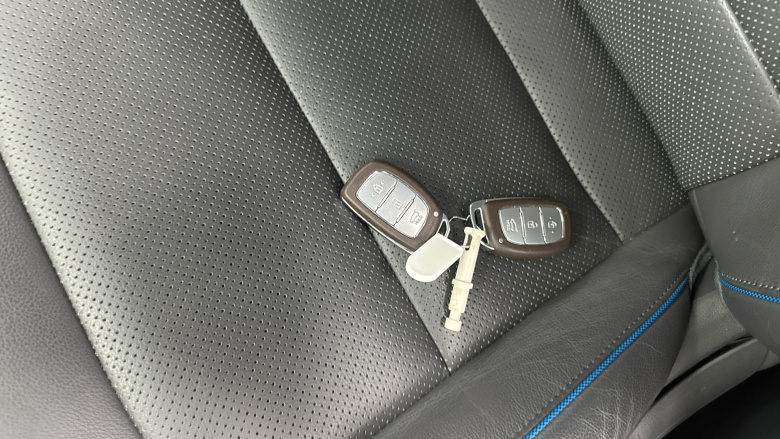 Hyundai IONIQ 1.6 GDi Hybrid Premium SE 5dr DCT Hybrid Hatchback